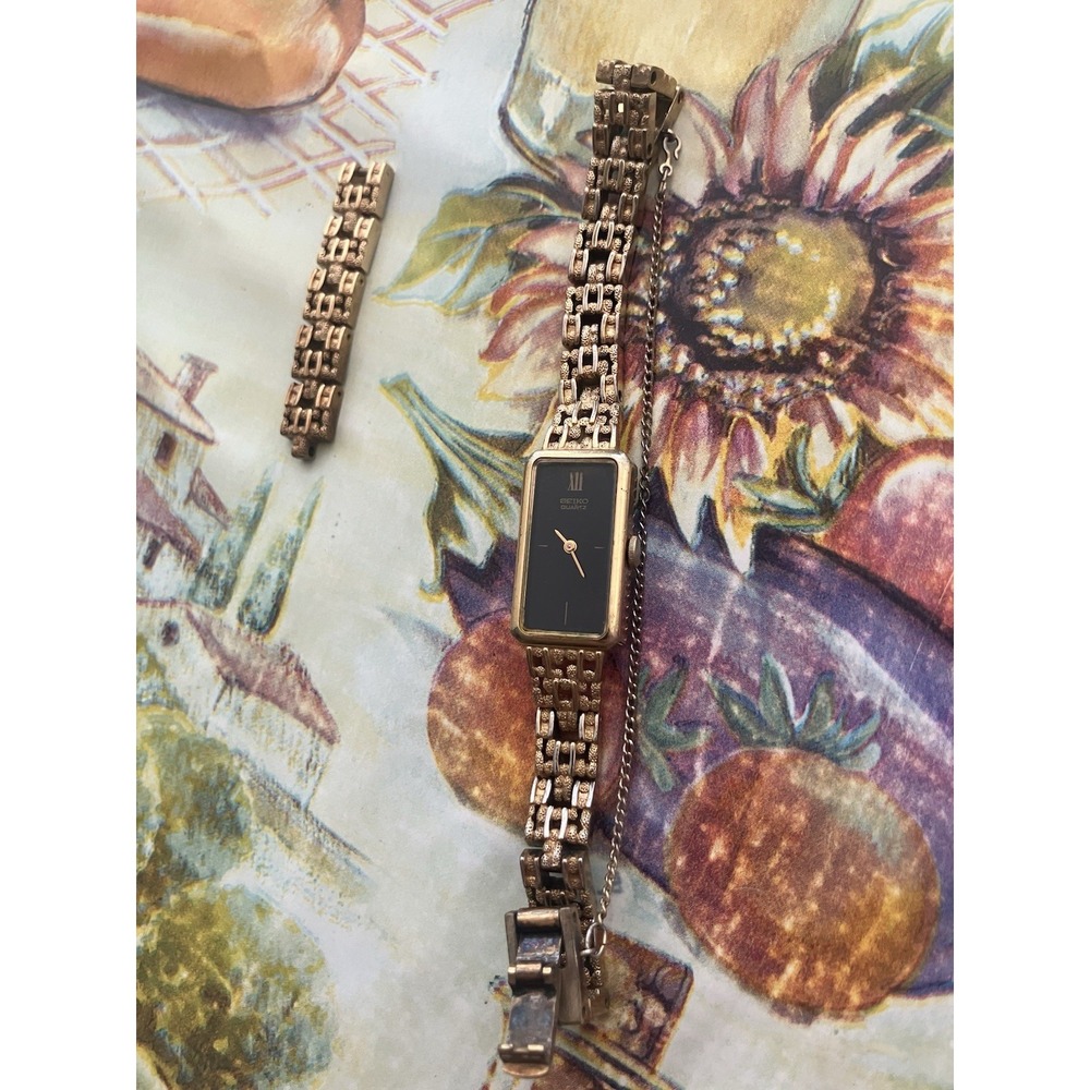 Seiko Tank Watch Women 13mm Black Dial Gold Tone Rectangle 1320-5249 Untested